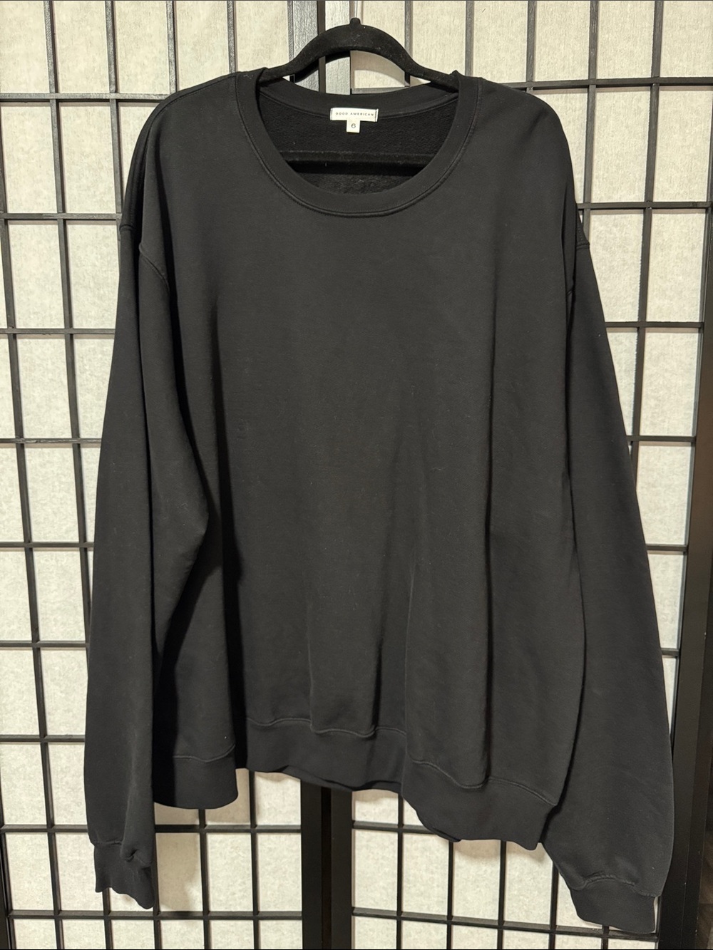 Good American Libra Boyfriend Sweatshirt Black Size 6 NWT - Picture 4 of 5
